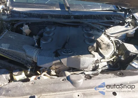 2020 Toyota 4Runner Sr5 Premium z USA, uszkodzony, nr VIN JTEBU5JR3L5750146